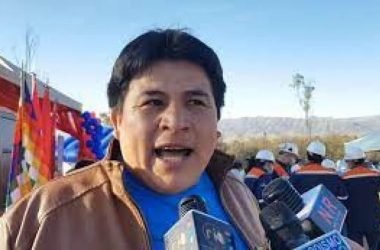 El dirigente del Movimiento al Socialismo (MAS) en Tarija, Carlos Acosta.